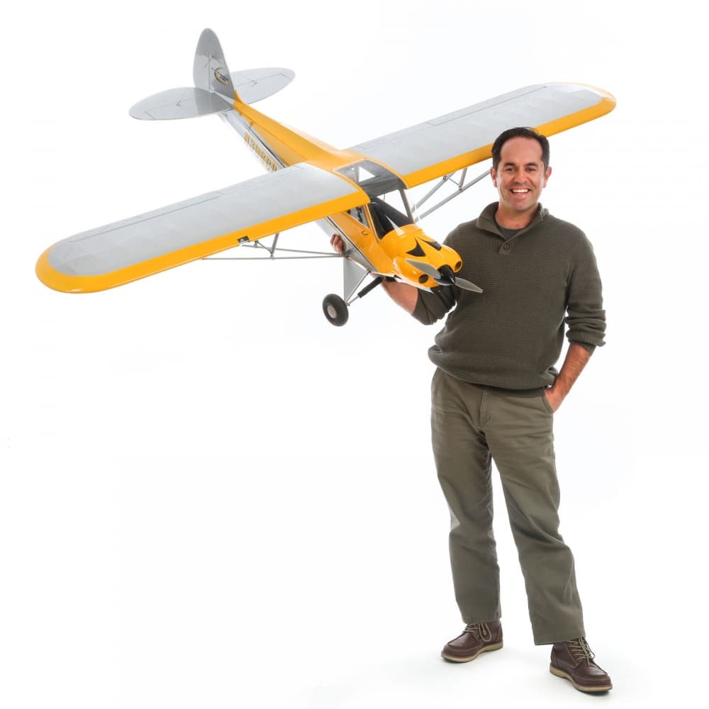 AVIAO HANGAR CARBON CUB 15CC ARF 90" HAN5065