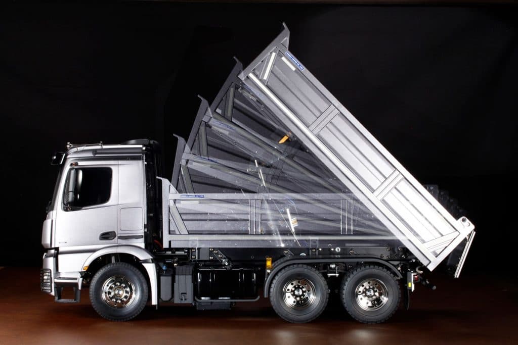 CAMINHÃO TAMIYA 1/14 RC MERCEDES BENZ AROCS 3348 6X4 56357