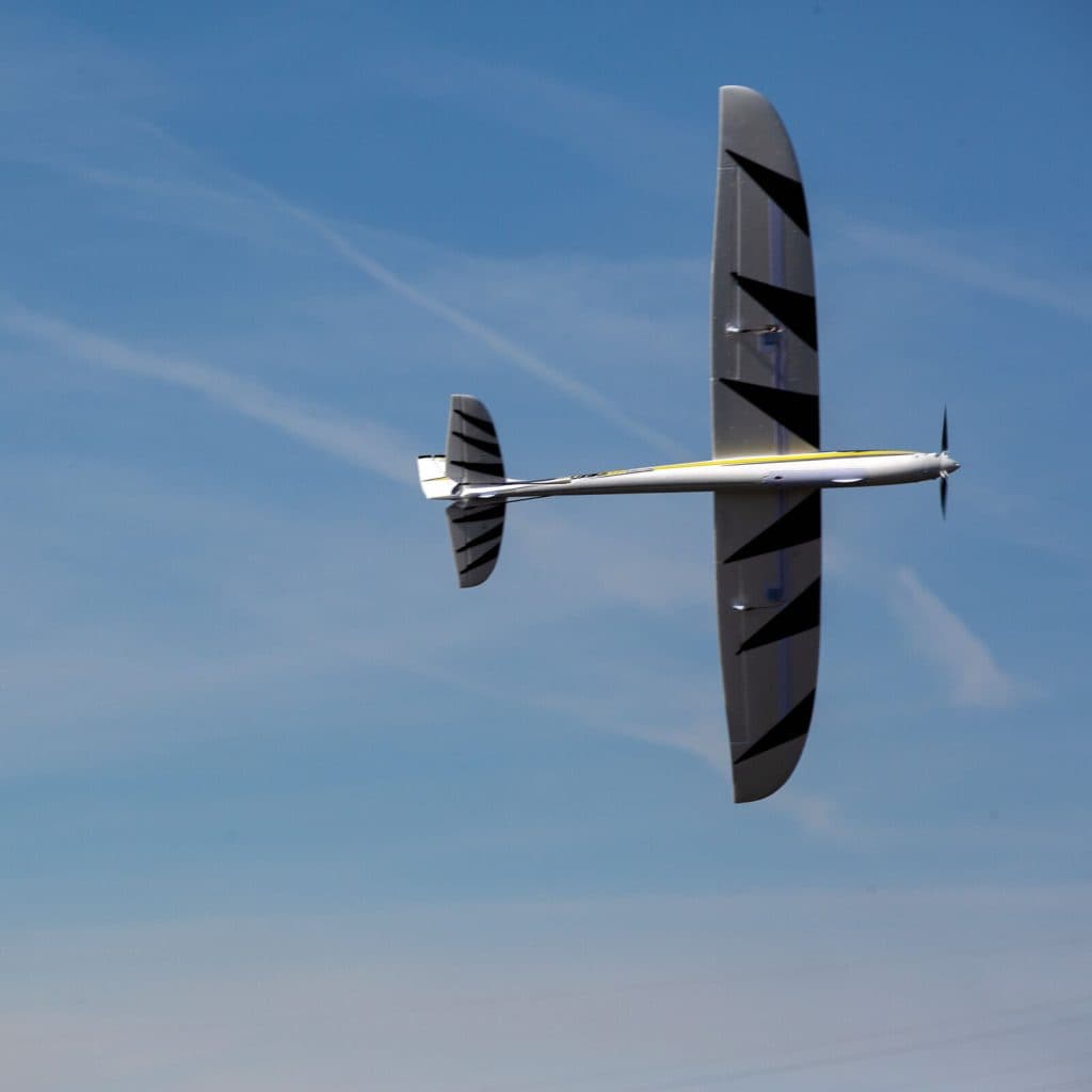AVIÃO E-FLITE CONSCENDO EVOLUTION 1.5M BNF BASIC EFL01650