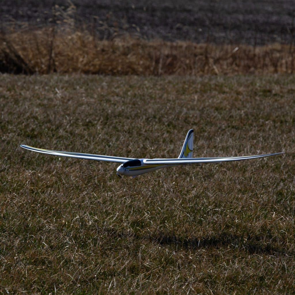 AVIÃO E-FLITE CONSCENDO EVOLUTION 1.5M BNF BASIC EFL01650