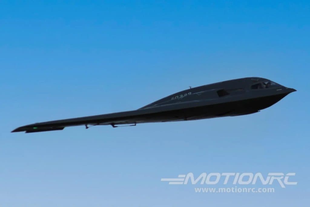 AVIÃO FW B-2 STEALTH SPIRIT BOMBER TWIN 70MM EDF JET PNP FJ31711P