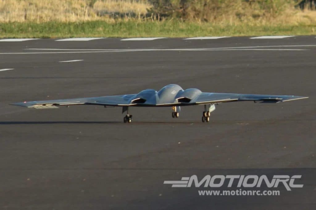 AVIÃO FW B-2 STEALTH SPIRIT BOMBER TWIN 70MM EDF JET PNP FJ31711P