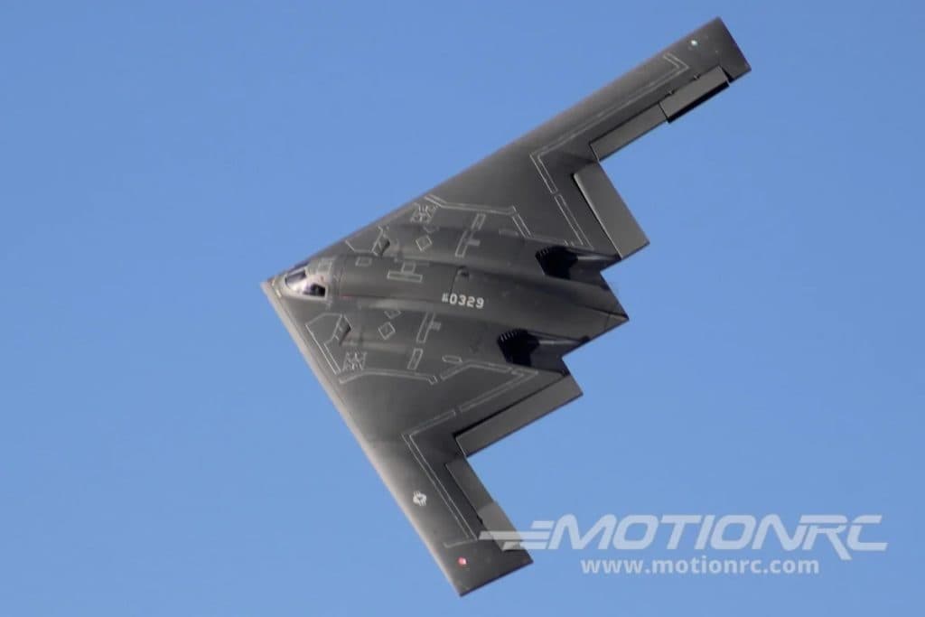 AVIÃO FW B-2 STEALTH SPIRIT BOMBER TWIN 70MM EDF JET PNP FJ31711P