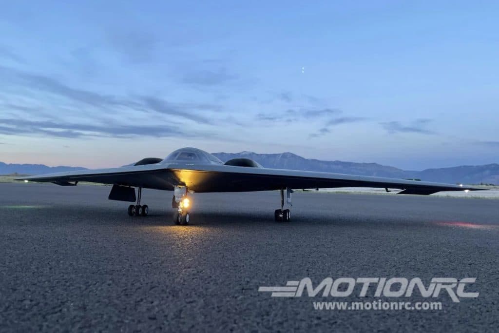 AVIÃO FW B-2 STEALTH SPIRIT BOMBER TWIN 70MM EDF JET PNP FJ31711P
