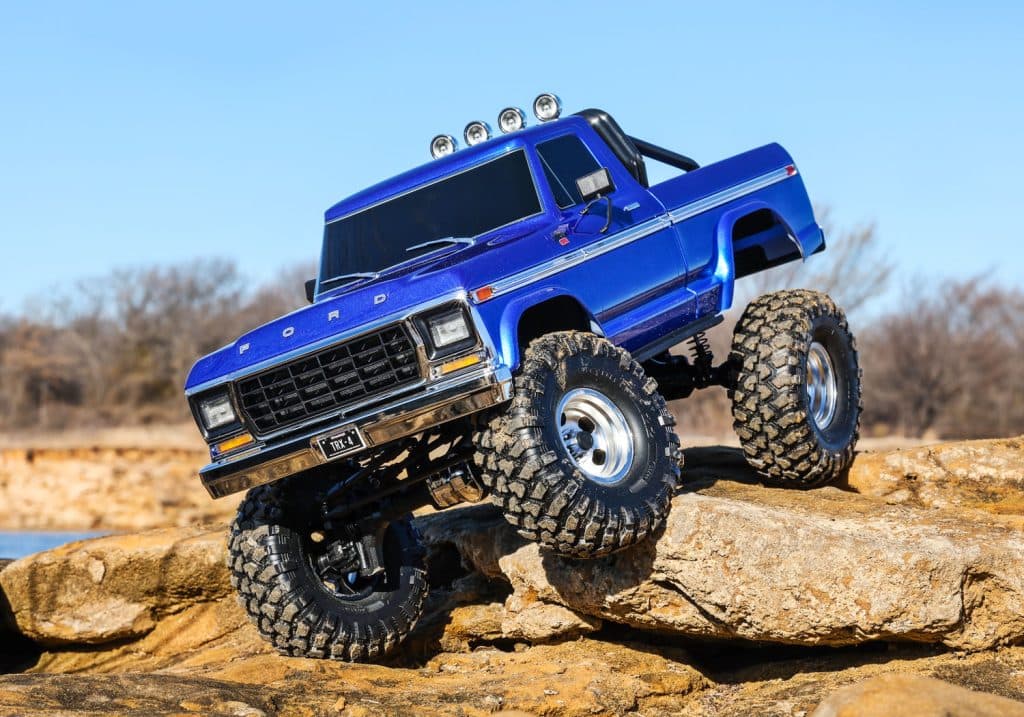 CARRO TRAXXAS 1/10 TRX-4 FORD 79 F-150 RANGER XLT TQI BLUE 92046-4