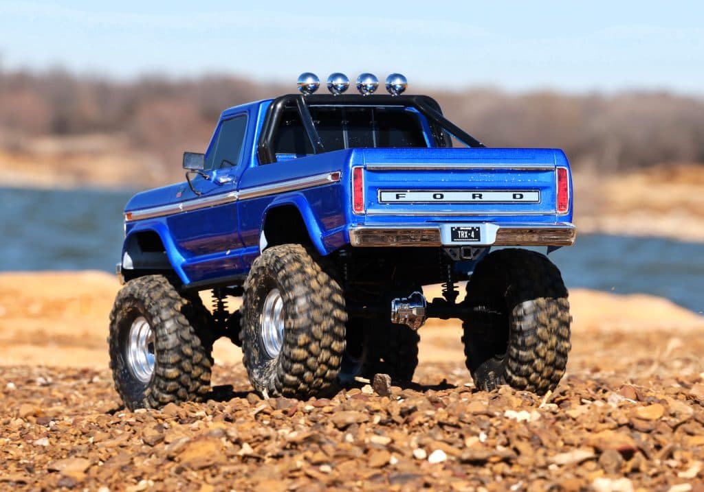 CARRO TRAXXAS 1/10 TRX-4 FORD 79 F-150 RANGER XLT TQI BLUE 92046-4