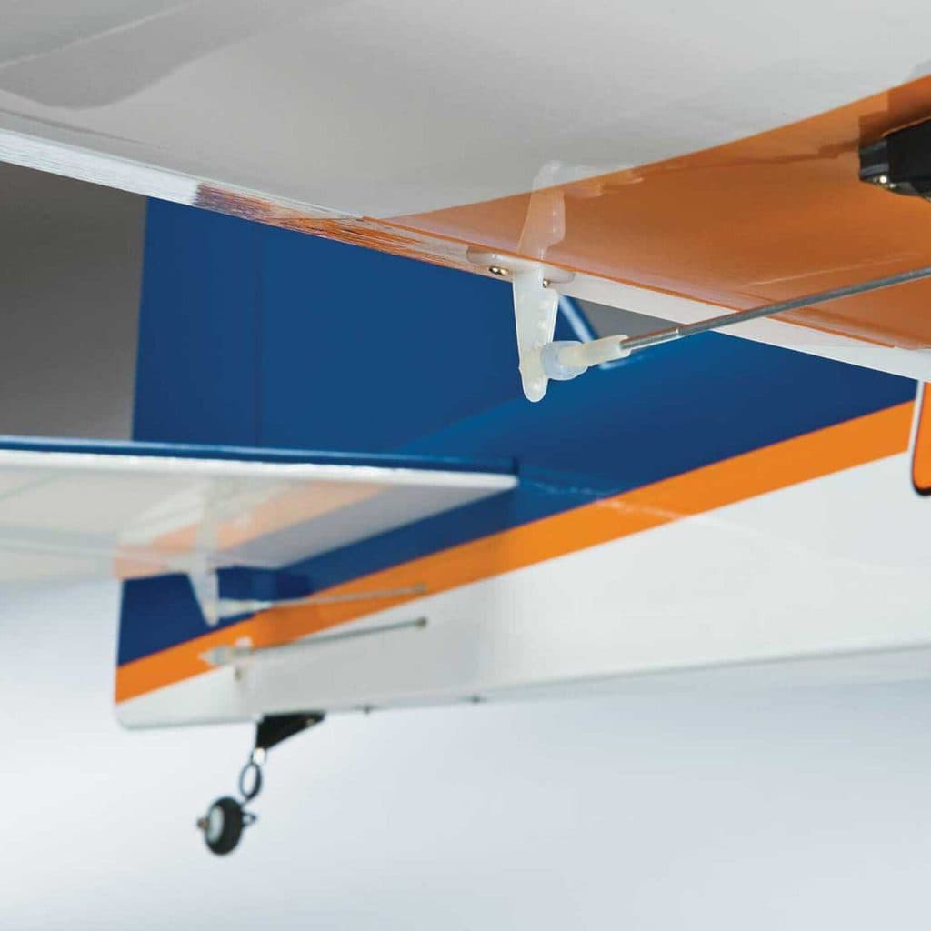 AVIÃO GP ESCAPADE 61 SPORT .61-.95 GP/EP ARF 68" GPMA1201