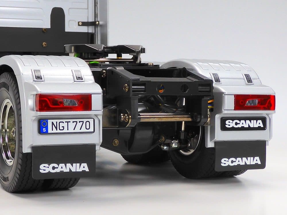 SEMI-TRUCK TAMIYA 1/14 RC SCANIA 770 S 6X4 SILVER EDITION 56373
