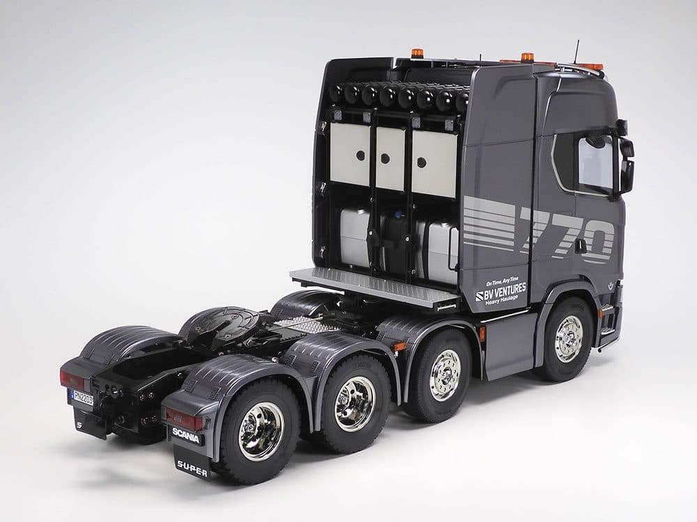 CAMINHÃO TAMIYA 1/14 RC SCANIA 770 S 8X4/4 GUN METAL EDITION 56376