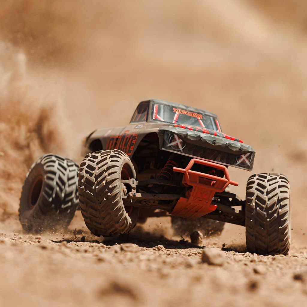 CARRO ARRMA 1/10 QUAKE 223S 2WD BLX MONSTER TRUCK RED ARA3537T1