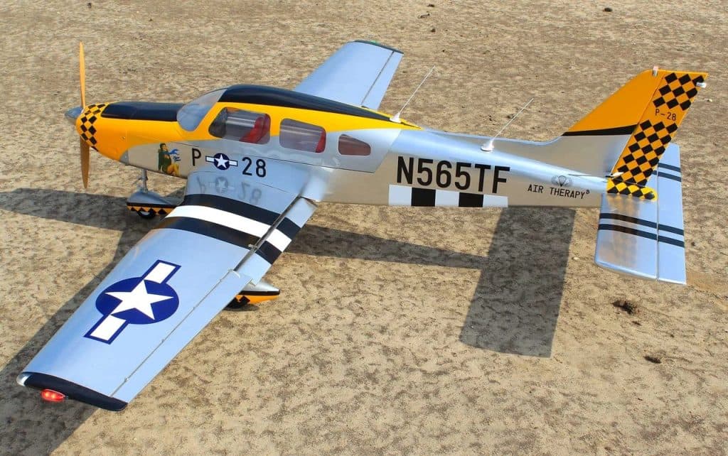 AVIÃO SEAGULL PIPER CHEROKEE WARRIOR II P-51 87– ARF SILVER SEA424