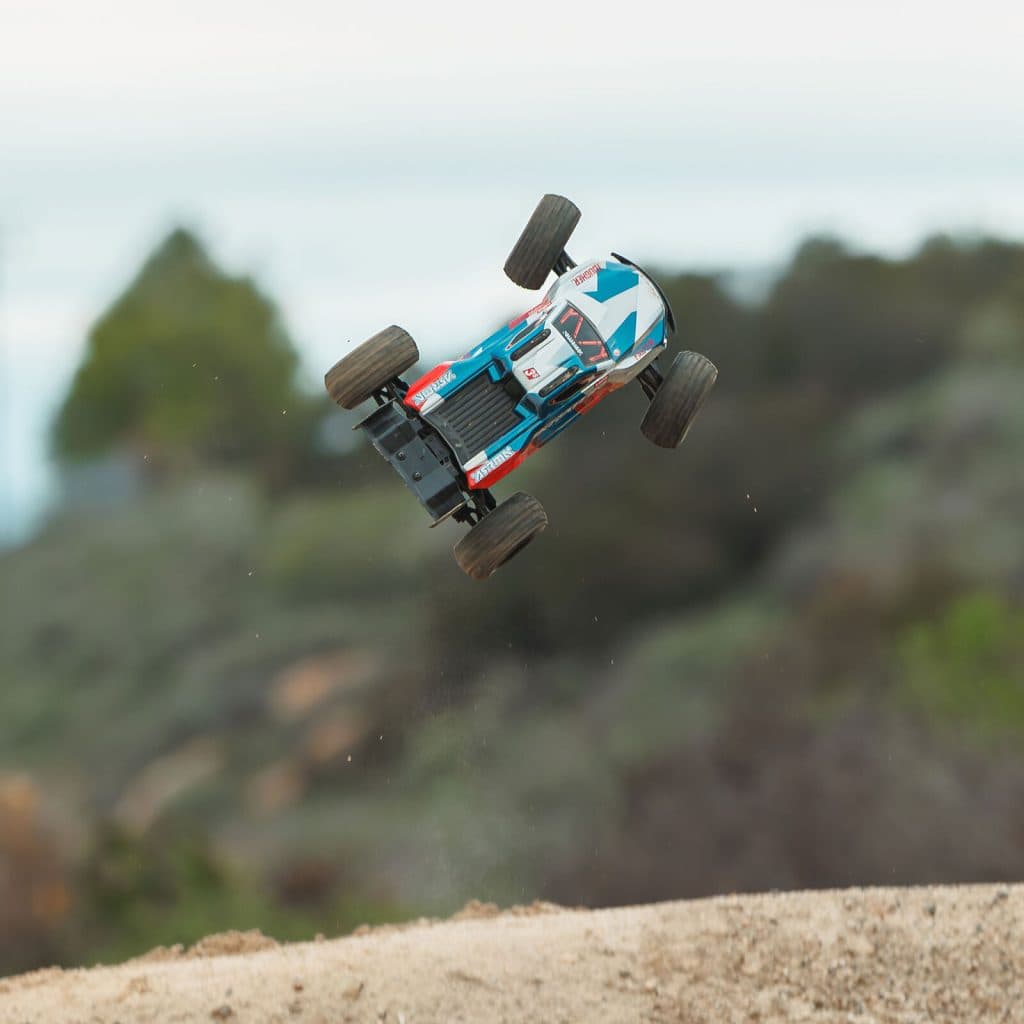 CARRO ARRMA 1/16 MINI KRATON 3S 4WD RTR Azul ARA2508ST1