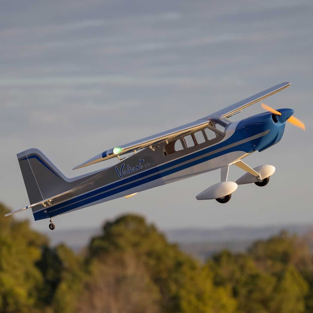 AVIÃO HANGAR VALIANT 20CC ARF 86.5" HAN15040