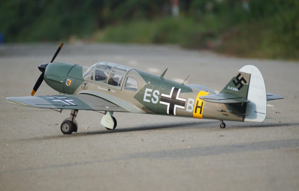 AVIÃO VQ MESSERSCHMITT BF-108 TAIFUN 60-65 DESERT CAMO VQA053