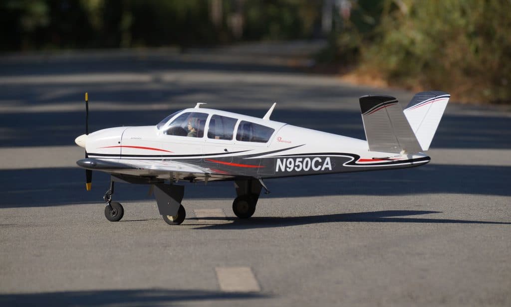 AVIAO VQ BEECHCRAFT BONANZA V-TAIL 46-52 EP-GP VQA136V