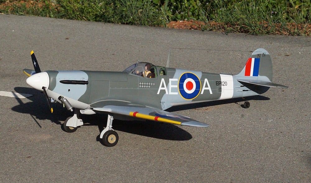 AVIAO VQ SPITFIRE 60.7" .55 EP-GP VQA158