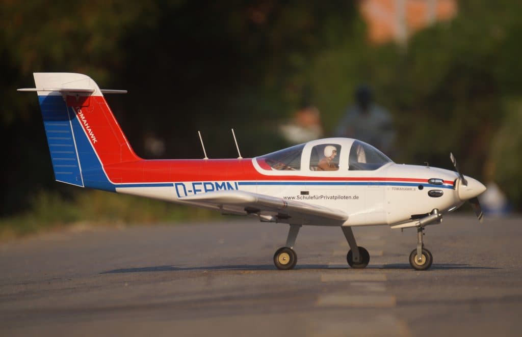 AVIAO VQ P-38 TOMAHAWK .65 US VQA163US