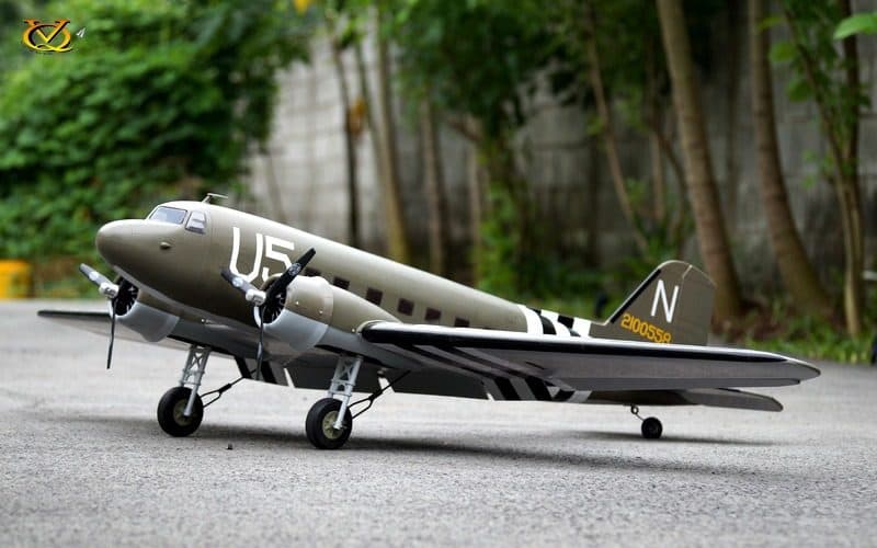 AVIAO VQ DOUGLAS DC-3 70.8" .25 EP-GP US ARMY VQA130A