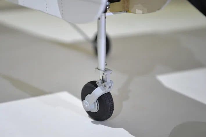 AVIAO PHOENIX TRAINER 74" 60-90 ARF PH034