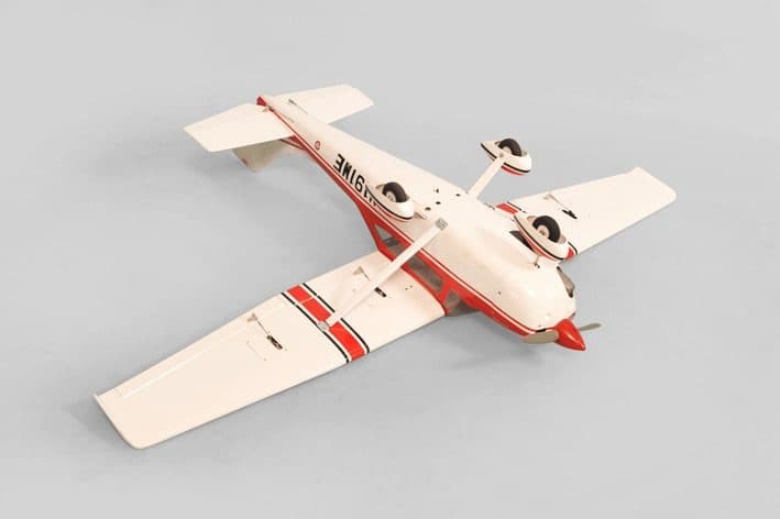 AVIAO PHOENIX CESSNA SKYLANE 182 66" 46-55 ARF PH059