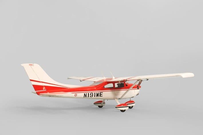 AVIAO PHOENIX CESSNA SKYLANE 182 66" 46-55 ARF PH059