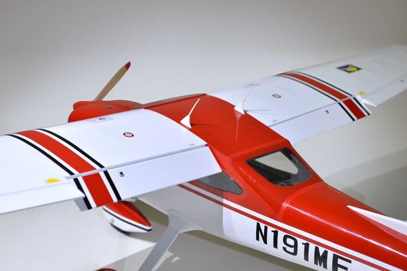 AVIAO PHOENIX CESSNA SKYLANE 182 82" 1.20/20CC ARF V2 PH085