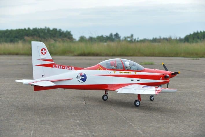 AVIAO PHOENIX PC21 PILATUS 70" W/RETRACT 35CC ARF V2 PH087