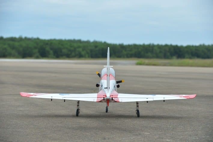AVIAO PHOENIX PC21 PILATUS 70" W/RETRACT 35CC ARF V2 PH087