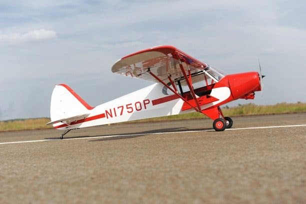 AVIAO PHOENIX PA-18 SUPER CUB 107" 40-50CC ARF PH114