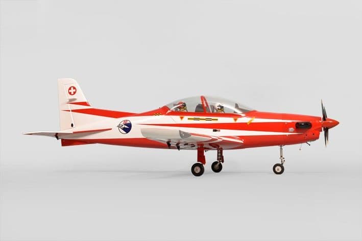 AVIAO PHOENIX PC21 PILATUS 57" W/RETRACT .91/20CC ARF V2 PH134