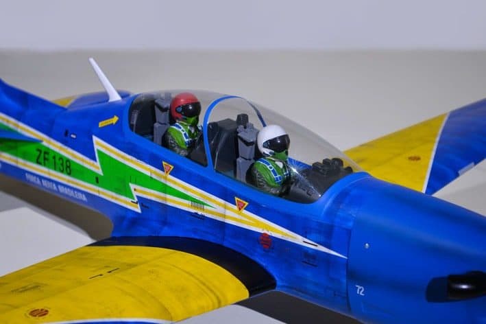 AVIAO PHOENIX TUCANO 81" 35CC W/RETRACT ARF V2 PH204