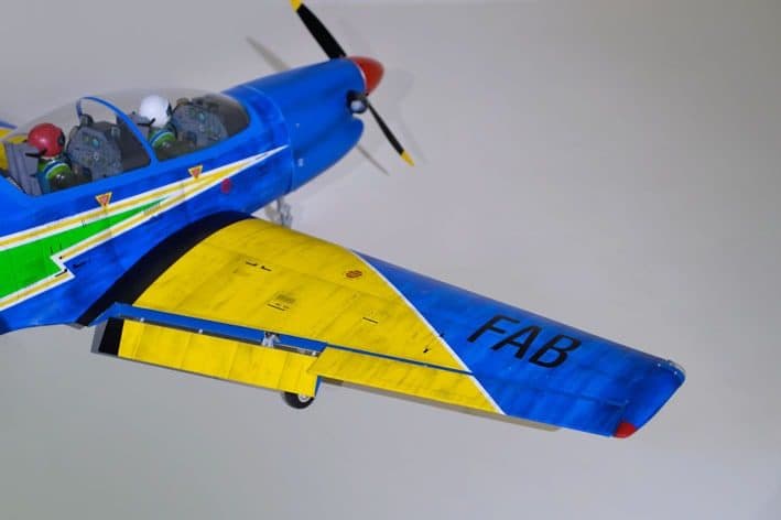 AVIAO PHOENIX TUCANO 81" 35CC W/RETRACT ARF V2 PH204