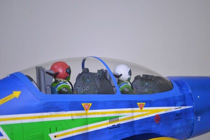 AVIAO PHOENIX TUCANO 81" 35CC W/RETRACT ARF V2 PH204