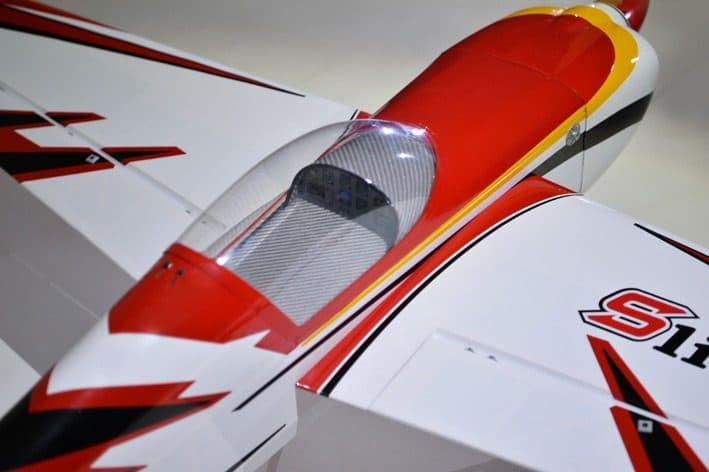AVIAO PHOENIX SLICK 580 73" 35CC ARF V2 RED PH210