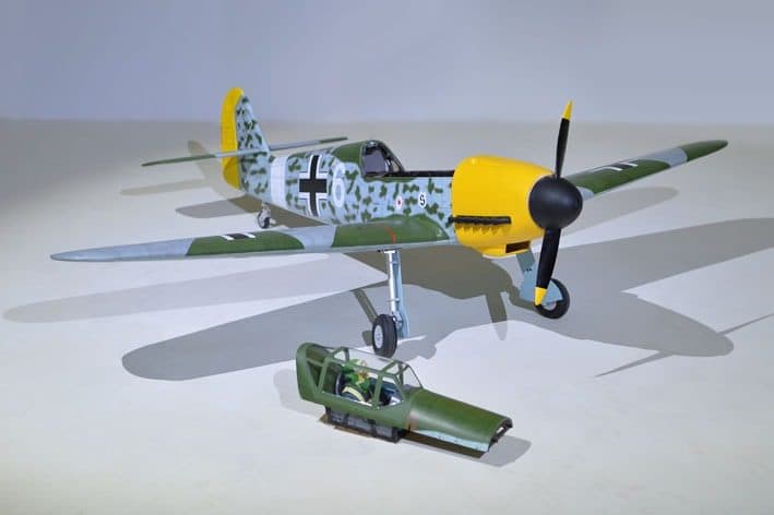 AVIAO PHOENIX MESSERCHMITT BF 109 72" 20CC W/RETRACT ARF V2 PH238