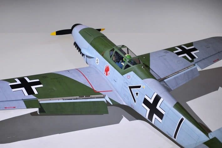 AVIAO PHOENIX MESSERCHMITT BF 109 77" 35CC W/RETRACT ARF V2 PH239
